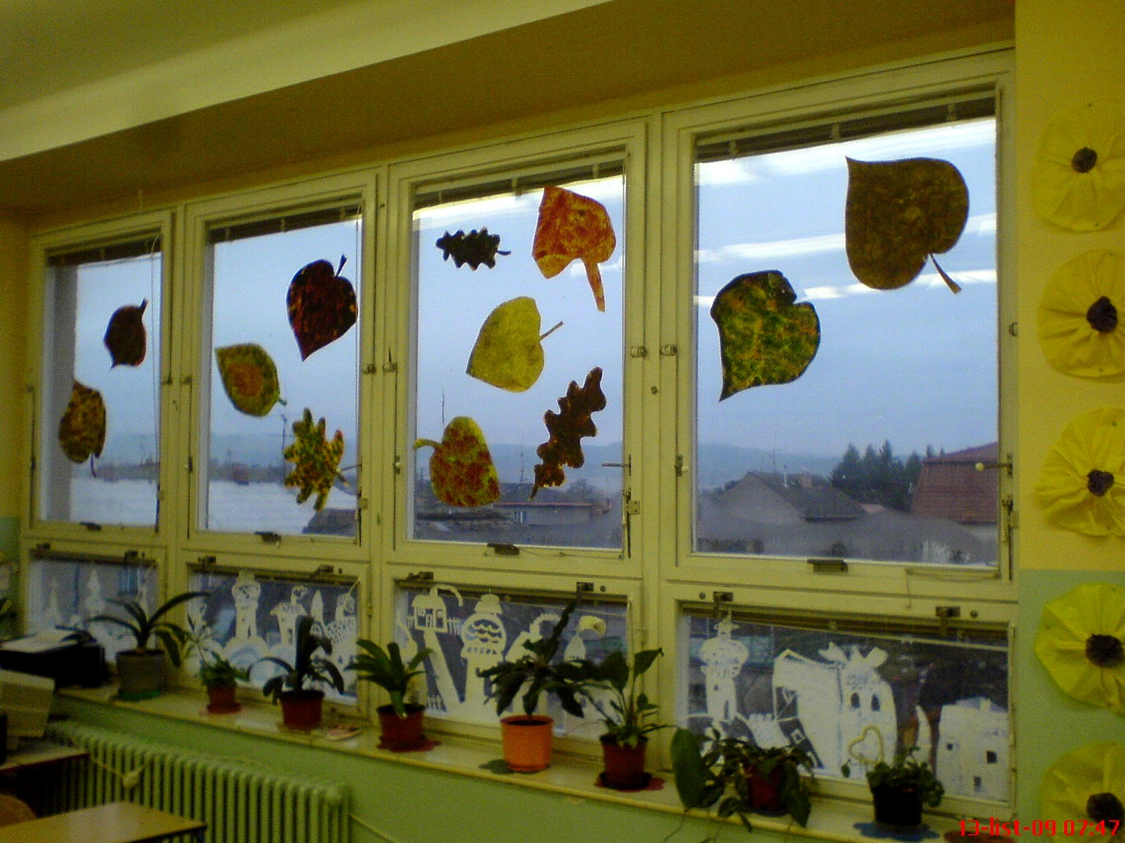 Listy na oknech.JPG
